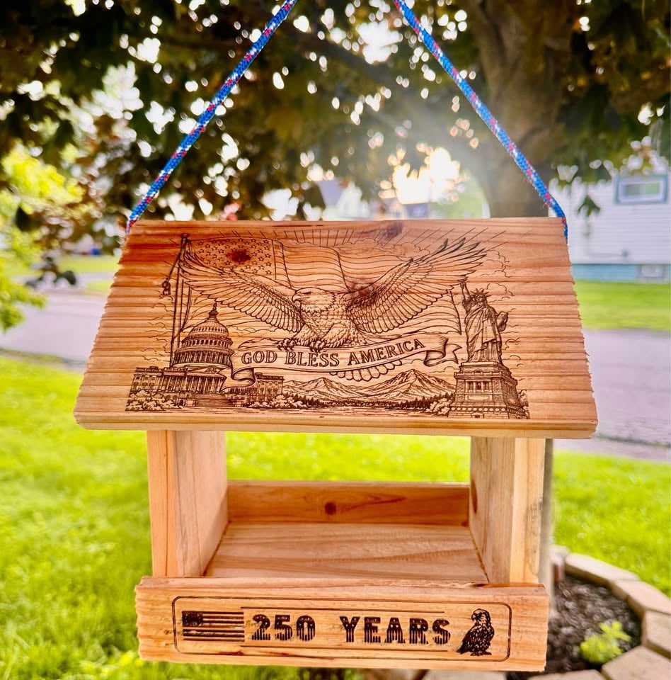 USA 250 Laser Engraved Bird Feeder